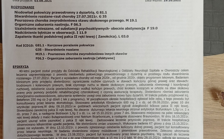 Dokument medyczny z diagnozą i zaleceniami.