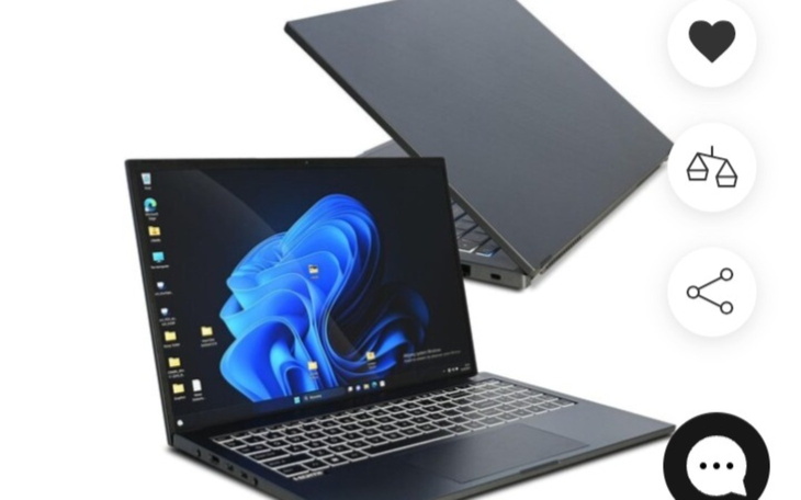 Nowoczesny laptop z wyświetlaczem i klawiaturą.