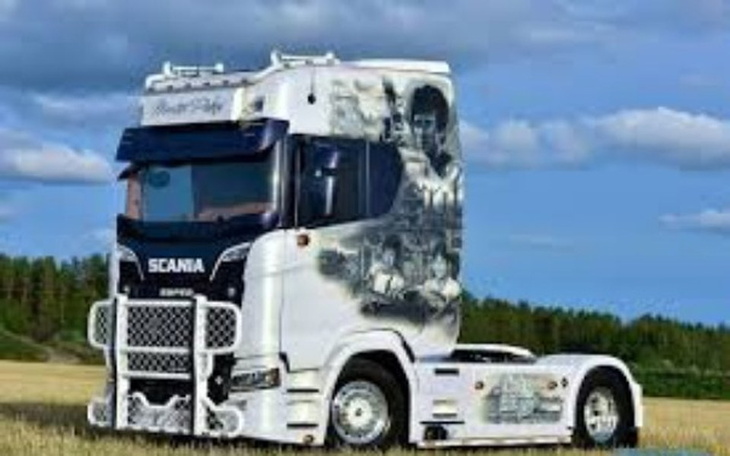 Zbiórka prawo jazdy na tira - zdjęcie główne