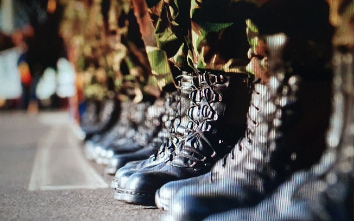 Zbiórka Buty, kalesony, bluzy moro - zdjęcie główne