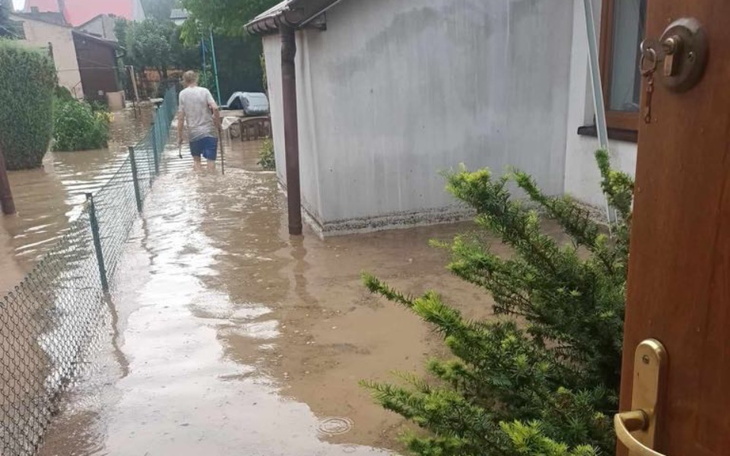 Zbiórka Zbiórka na remont zalanego domu - zdjęcie główne