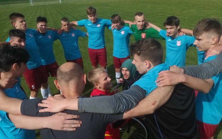 Zbiórka Na Klub ,, Dąb Dębowa Kłoda - zdjęcie główne