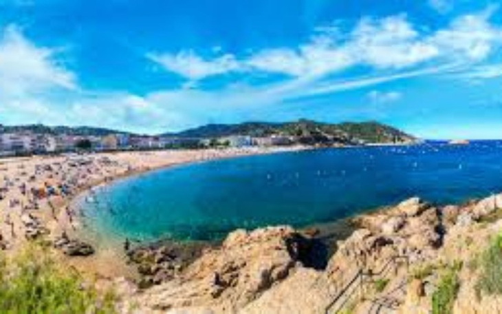 Zbiórka wakacje z rodziną w hiszpani - zdjęcie główne