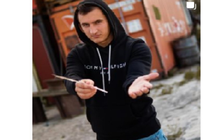 Zbiórka czeszczu nago przez szczecinek - zdjęcie główne