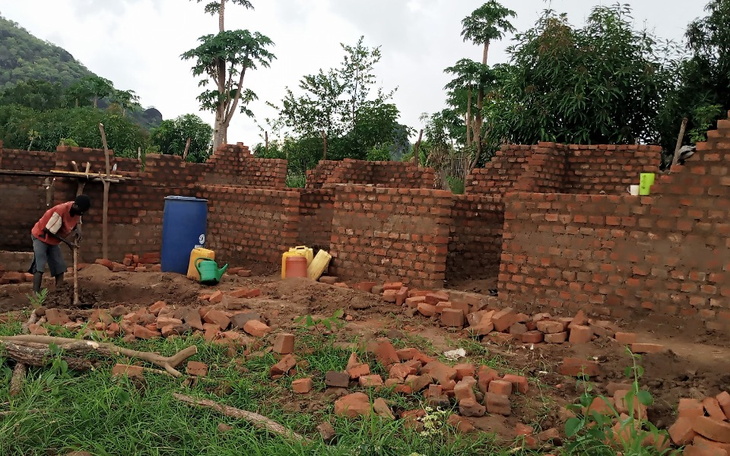 Zbiórka My unfinished house. - zdjęcie główne