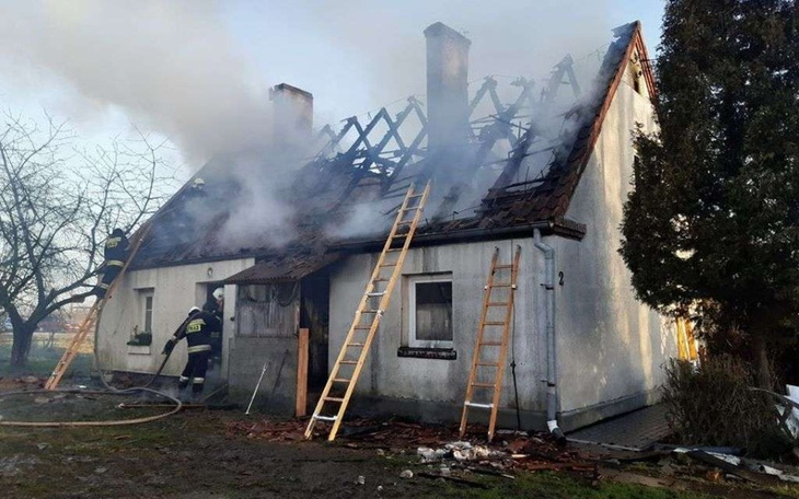 Zbiórka Zburzony dom - zdjęcie główne