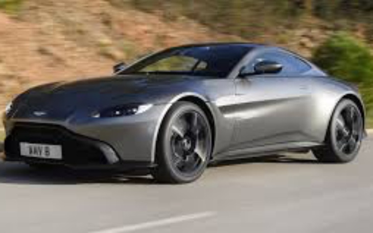 Zbiórka Aston Martin Vantage - zdjęcie główne