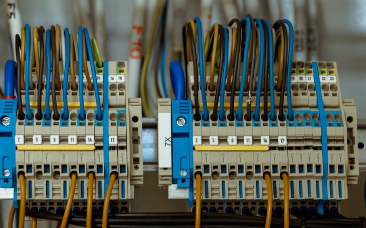 Zbiórka Naprawa instalacji elektrycznej - zdjęcie główne