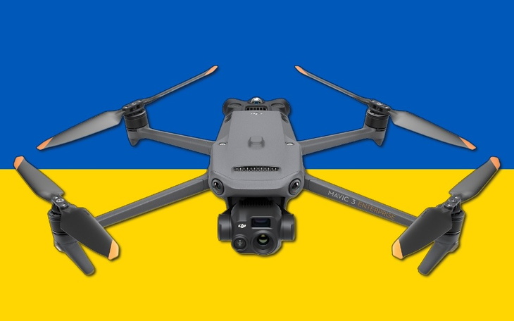 Dron na tle flagi Ukrainy, symbol wsparcia i technologii.