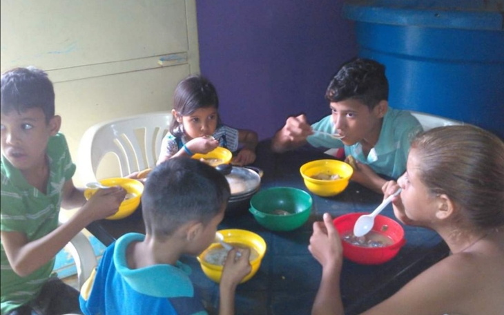 Zbiórka Ayuda para nios de Venezuela - zdjęcie główne