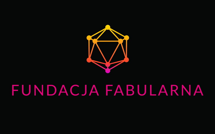 Logo Fundacji Fabularnej na czarnym tle.