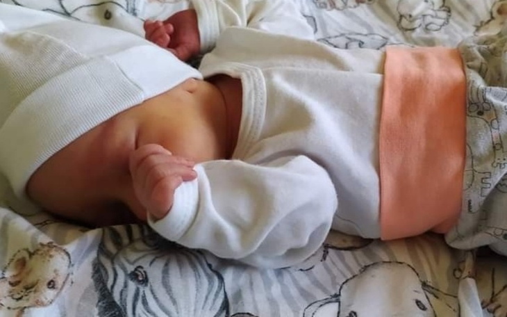 Zbiórka Śmierć matki przy porodzie - zdjęcie główne