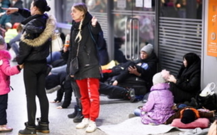 Zbiórka Nocleg dla matek z Ukrainy - zdjęcie główne