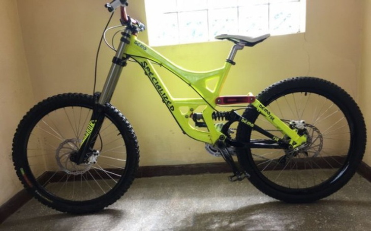 Zbiórka Rower zjazdowy SPECIALIZED DEMO - zdjęcie główne