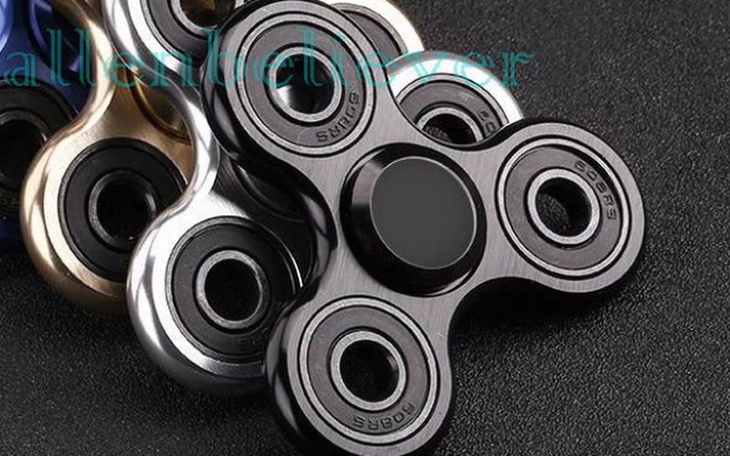 Zbiórka Fidget Spinner - zdjęcie główne