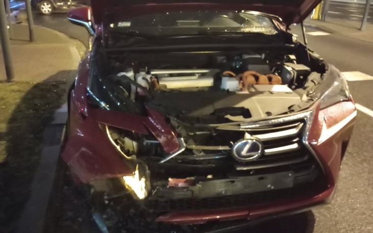 Zbiórka Naprawa auta lexus nx300h - zdjęcie główne