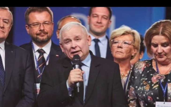 Zbiórka Na obalenie nazistowskiego rządu - zdjęcie główne