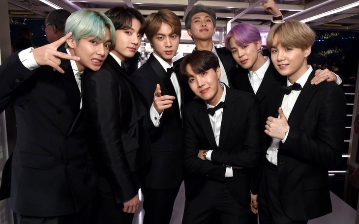 Zbiórka Na album BTS - zdjęcie główne