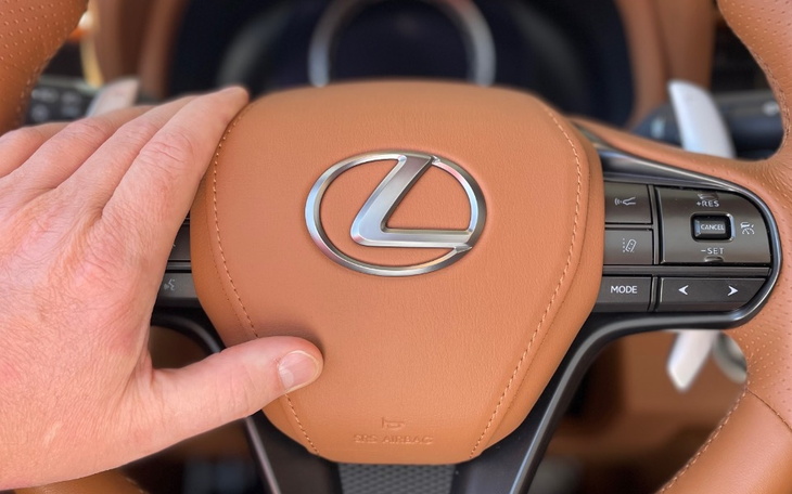 Zbiórka Lexus LC 500 CONVERTIBLE - zdjęcie główne
