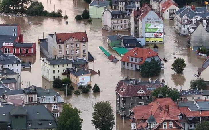 Zbiórka Wesprzyj powodzian - zdjęcie główne