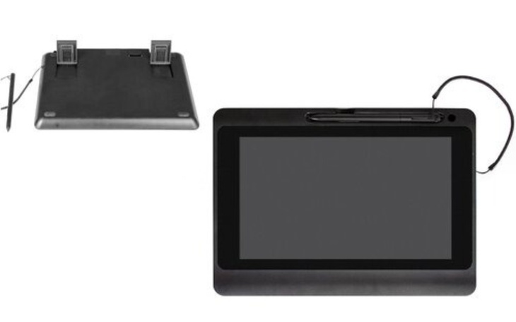 Tablet graficzny z rysikiem, gotowy do pracy.