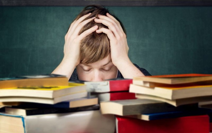 Zbiórka na korepetycje szkolne - zdjęcie główne