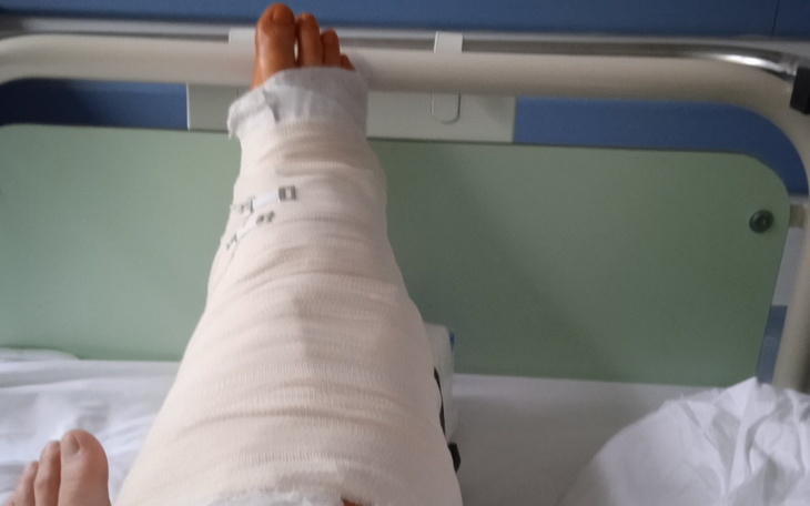 Zbiórka Na lieszenia złamanej nogi - zdjęcie główne