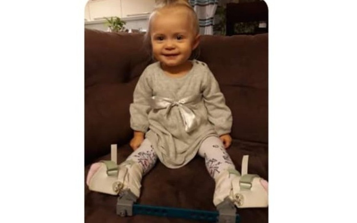 Zbiórka buty ortopedyczne dla małej Hani - zdjęcie główne