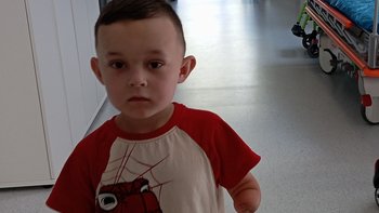 Zbiórka Ortezy i buty dla Olusia - miniaturka zdjęcia