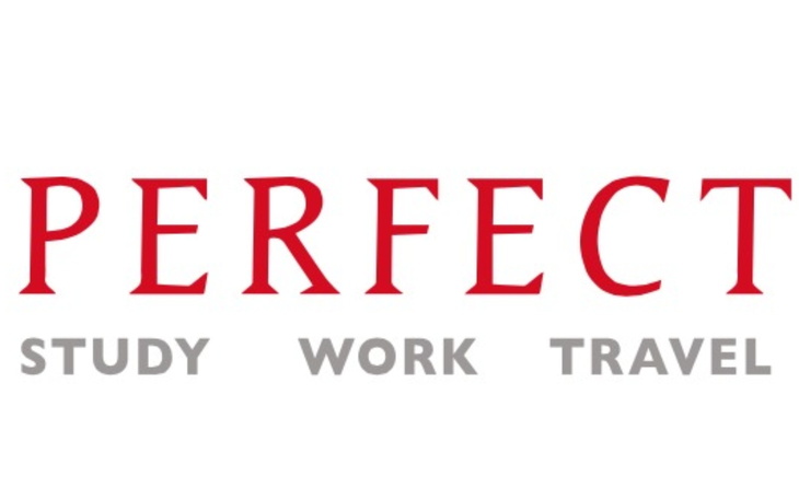 Logo firmy Perfect, oferującej usługi edukacyjne i podróżnicze.
