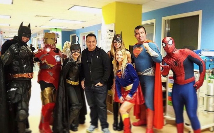 Zbiórka Odwiedziny superbohaterów - zdjęcie główne