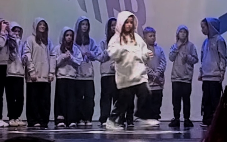 Zbiórka Obóz taneczny dla dziewczynki - zdjęcie główne