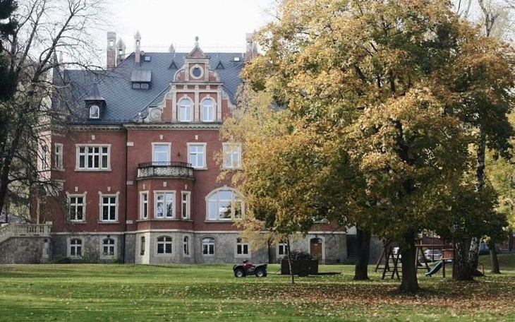 Zbiórka Pomoc uchodźcom w Hotelu Dębowym - zdjęcie główne