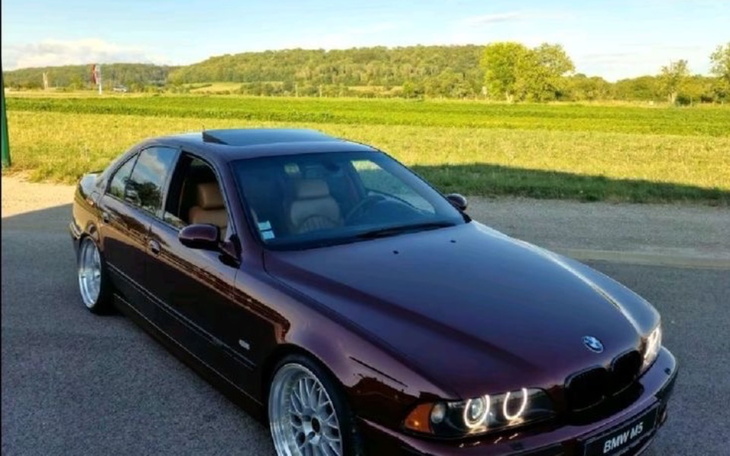 Zbiórka samochód BMW e39 - zdjęcie główne