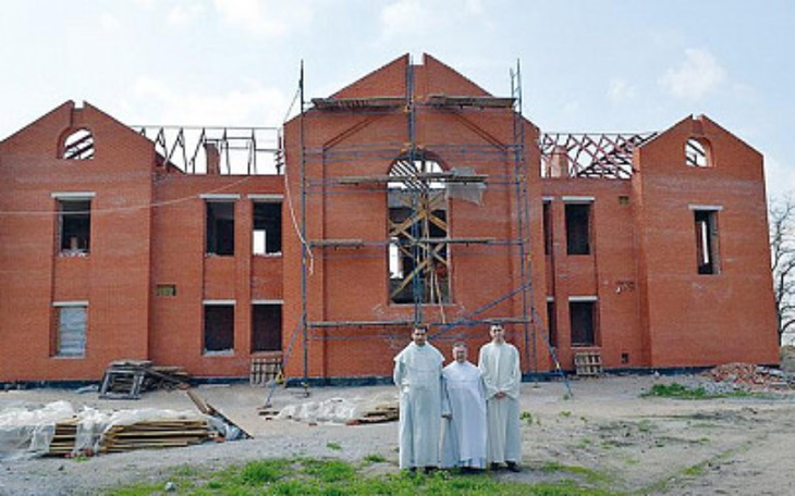 Zbiórka Klasztor Ojców Paulinów Mariupol - zdjęcie główne