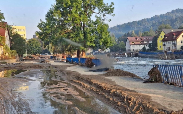 Zbiórka Wyjazd w celu pomocy powodzianom - zdjęcie główne