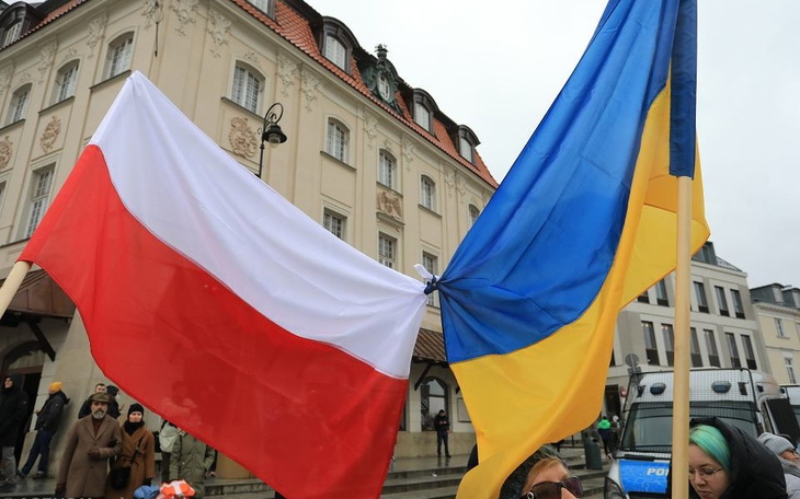 Zbiórka Pomagajmy uchodźcom z Ukrainy - zdjęcie główne