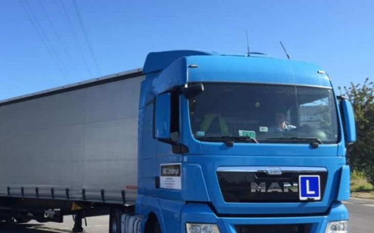 Zbiórka Prawo jazdy kategorii C - zdjęcie główne