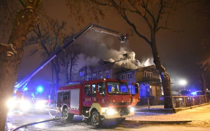 Zbiórka pomoc po pozarze domu - zdjęcie główne