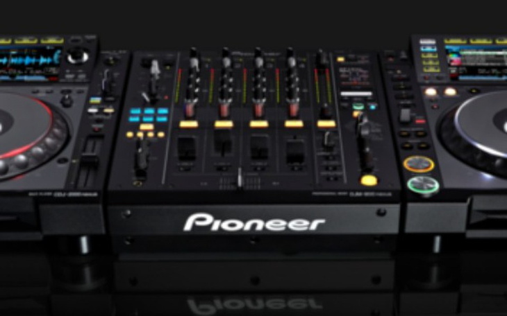 Zbiórka Konsola dj'ska - zdjęcie główne