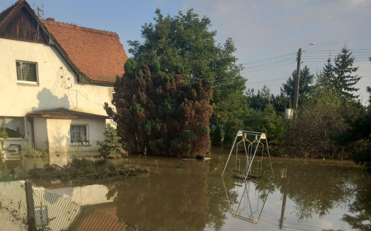 Zbiórka Dla rodziny dotkniętej powodzią. - zdjęcie główne