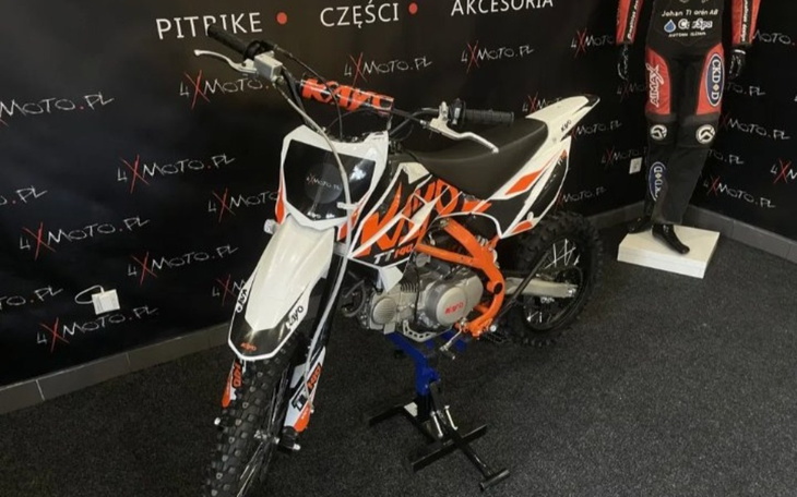 Zbiórka zbiurka na pasję. - zdjęcie główne