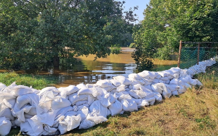 Zbiórka Pomoc ofiarom powodzi i zalania - zdjęcie główne