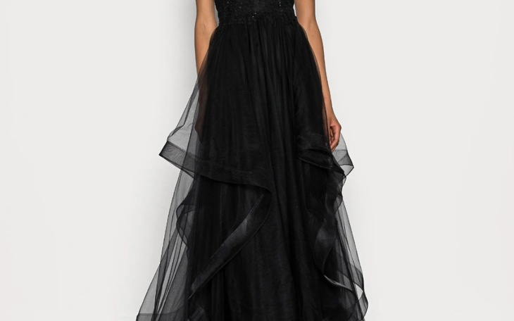 Zbiórka Na wymarzoną sukienkę osiemnastk - zdjęcie główne