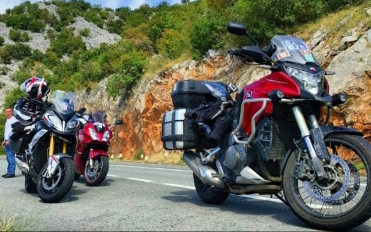 Zbiórka Wyjazd motocyklowy w Alpy - zdjęcie główne