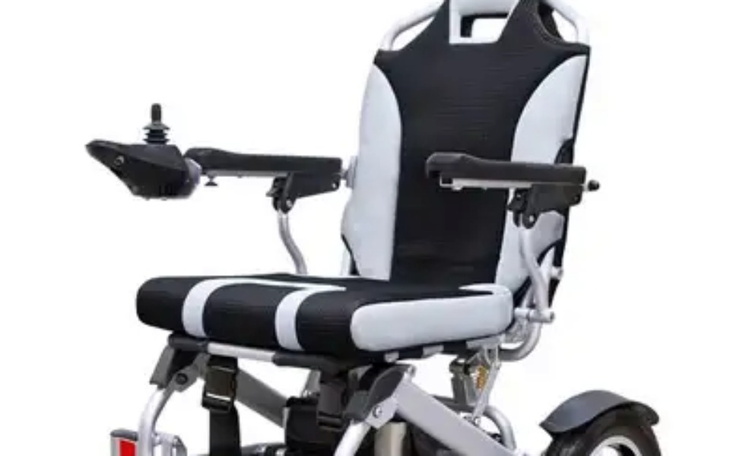 Zbiórka Pomóżmy Pani Ewie się poruszać - zdjęcie główne