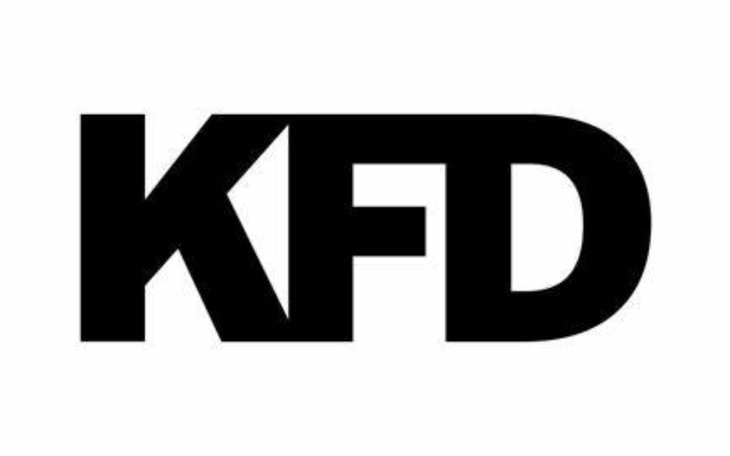Logo KFD, czarne litery na białym tle.