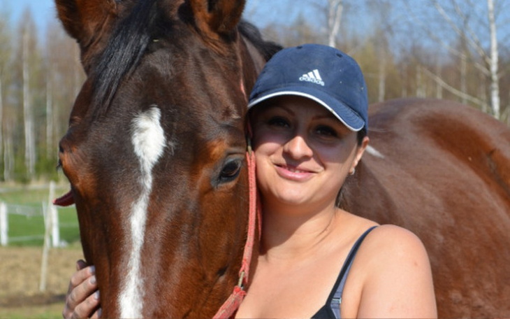 Zbiórka kryta ujeżdżalnia do hipoterapii - zdjęcie główne