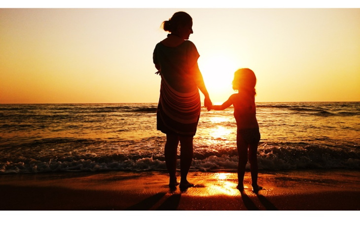 Zbiórka Mama i jej córka-ofiary przemocy - zdjęcie główne