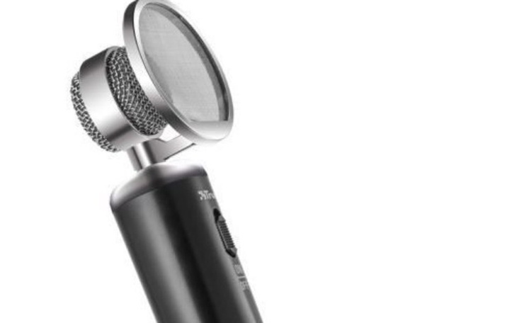 Zbiórka Trust Madell - mikrofon - zdjęcie główne